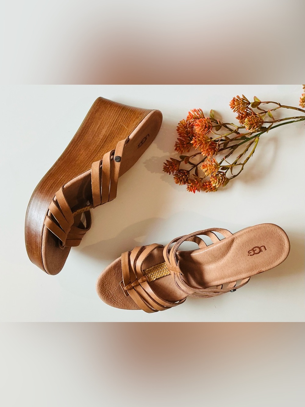 UGG Mattie Sandals Sz 9